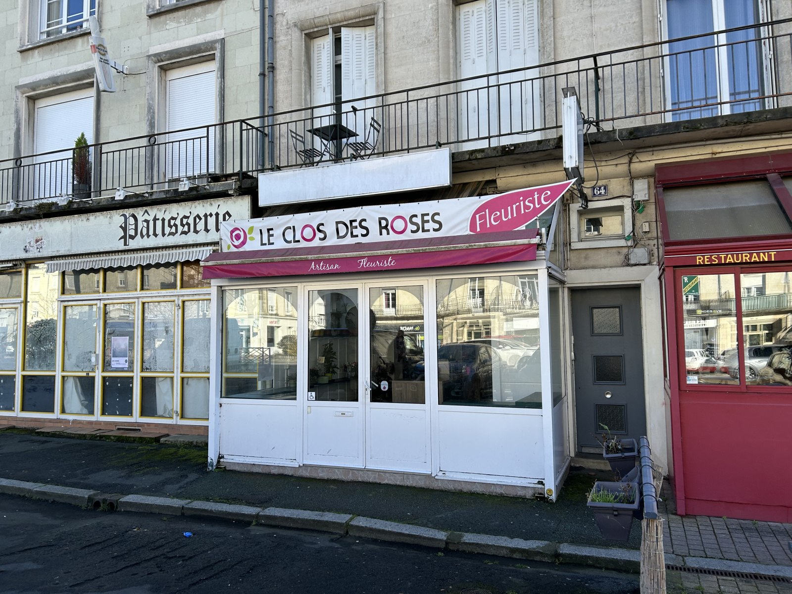 Image_, Local commercial, Saumur, ref :1898