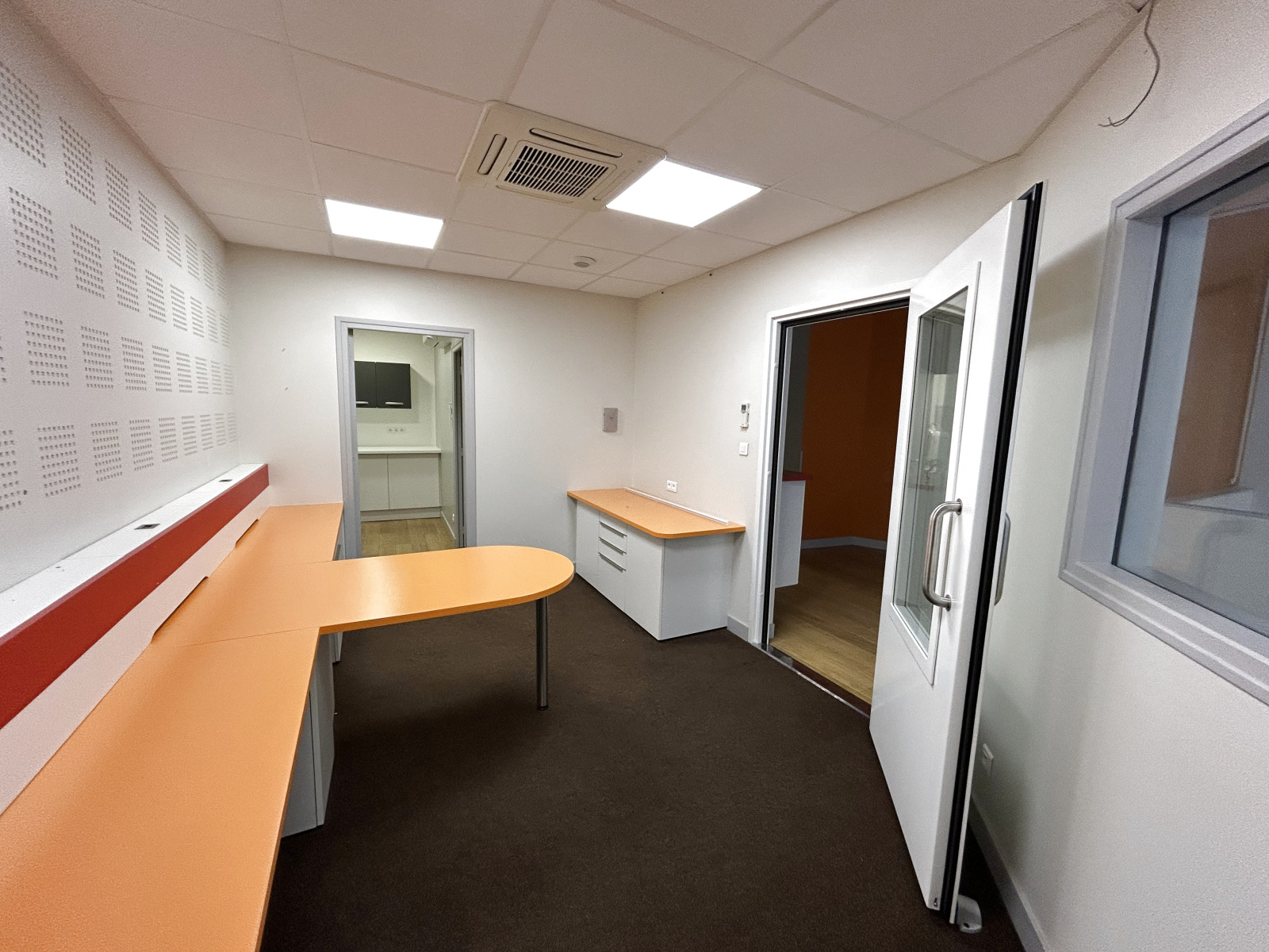 Image_, Local commercial, Saumur, ref :3075