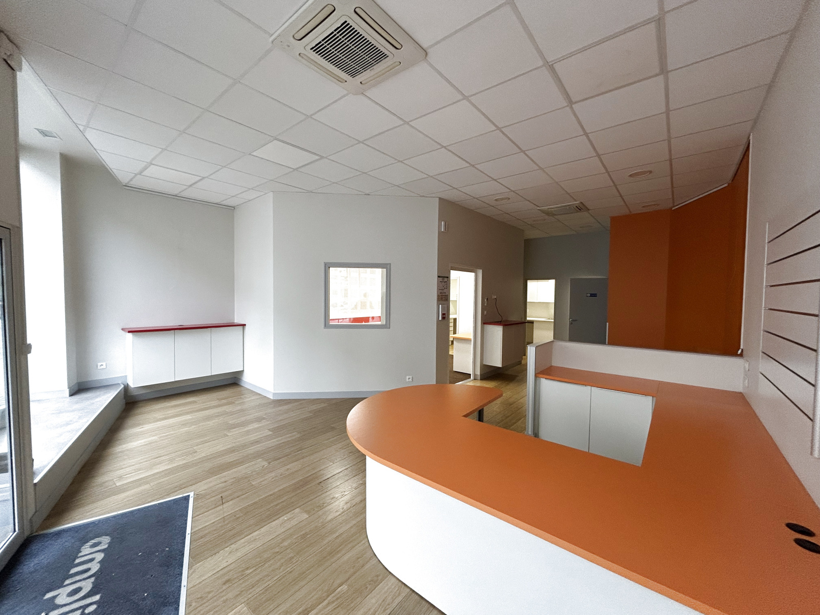 Image_, Local commercial, Saumur, ref :3075